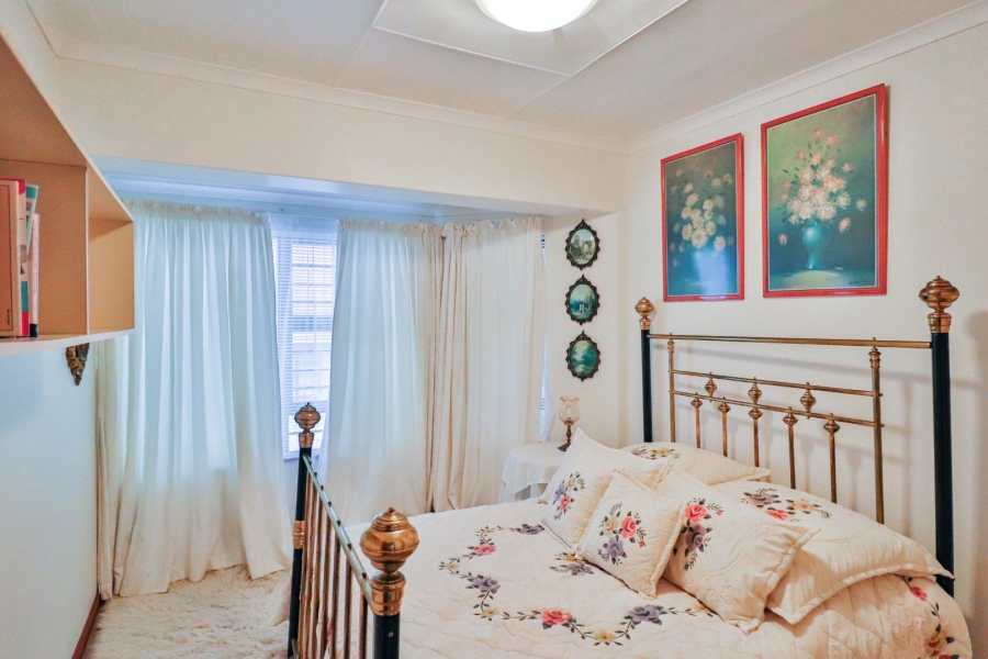 4 Bedroom Property for Sale in Fraaiuitsig Western Cape